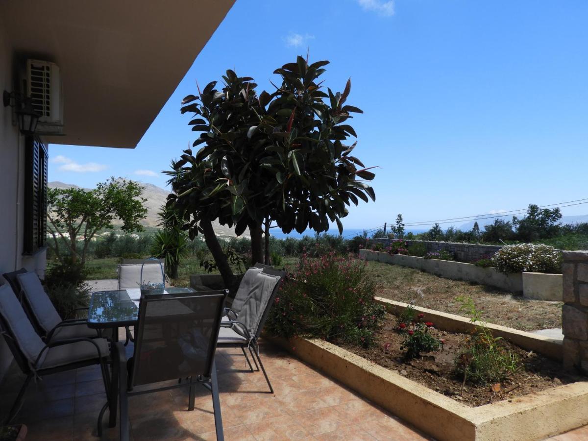 Chrissi'S House With Garden And Sea View Zerviana Villa Kíssamos Exterior foto